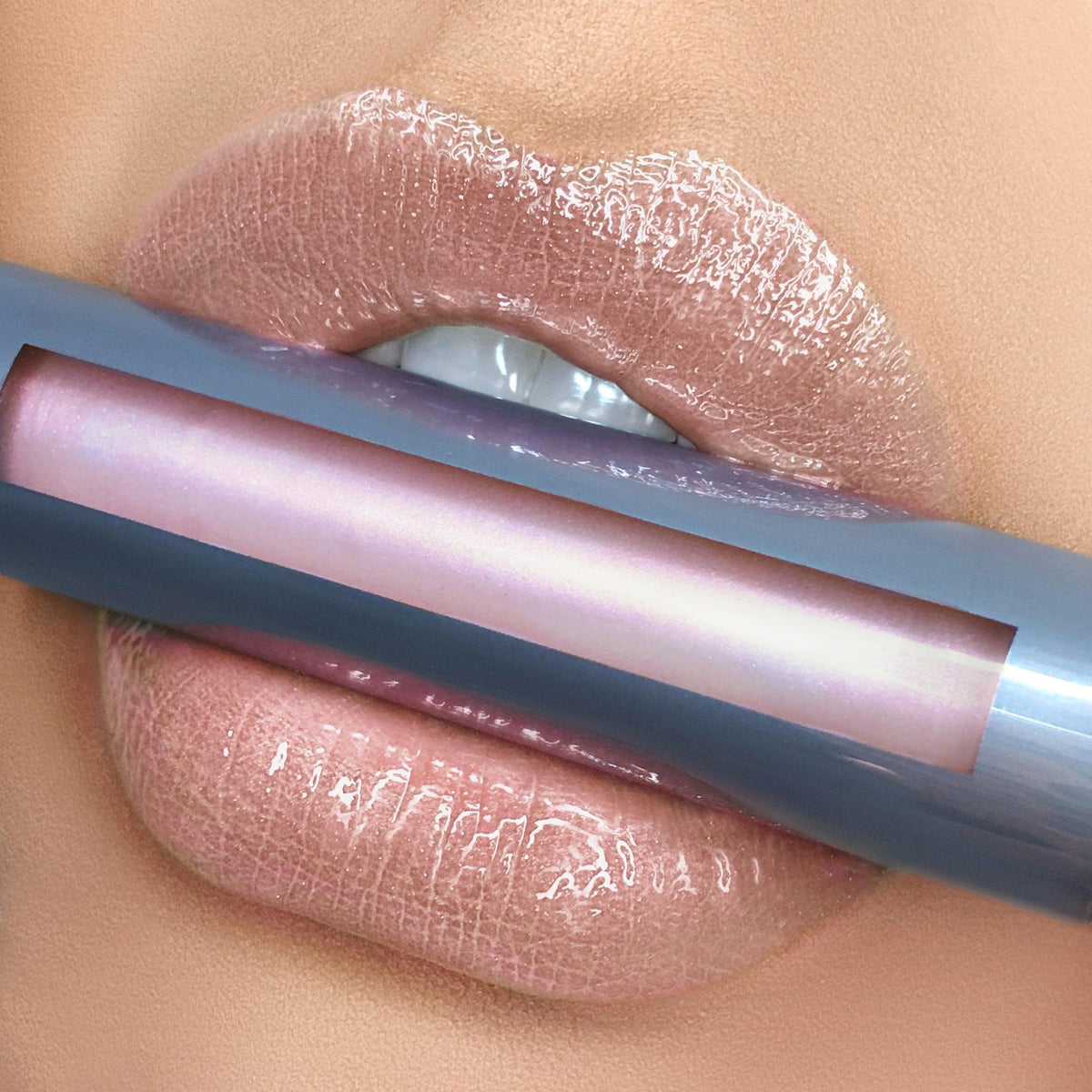 Runway Rogue Classic Lip Gloss, Sheer Pale-Purple Hydrating Iridescent Shimmer Lip Gloss, Purple Haze