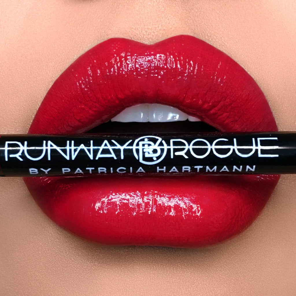 Make Your Traditional Lipstick Last All Day | Runway Rogue