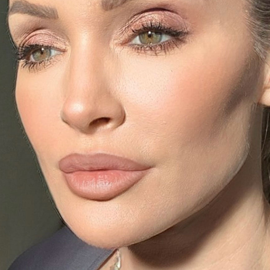 Runway Rogue Designer Liner Lip Pencil Matte Soft-Mocha Lip Liner and Sharpener Trendsetter Runway Rogue Designer Liner Lip Pencil Matte Soft-Mocha Lip Liner and Sharpener Trendsetter