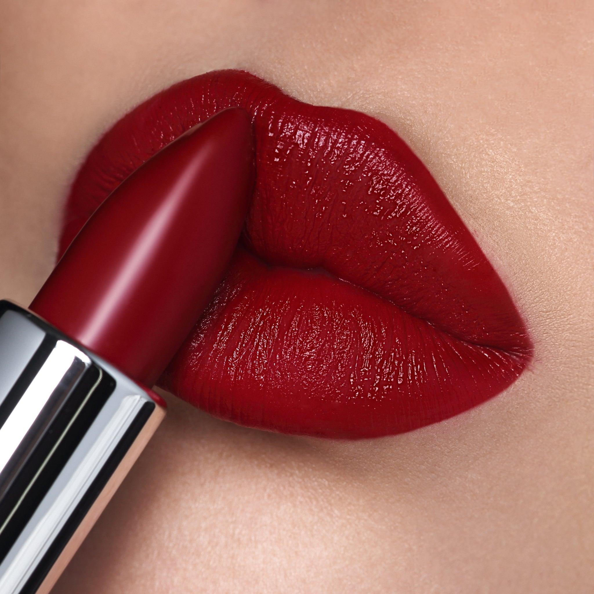 Runway Rogue 90s Vibe Lipstick, Moisturizing Matte berry-Red Lipstick, Celeb
