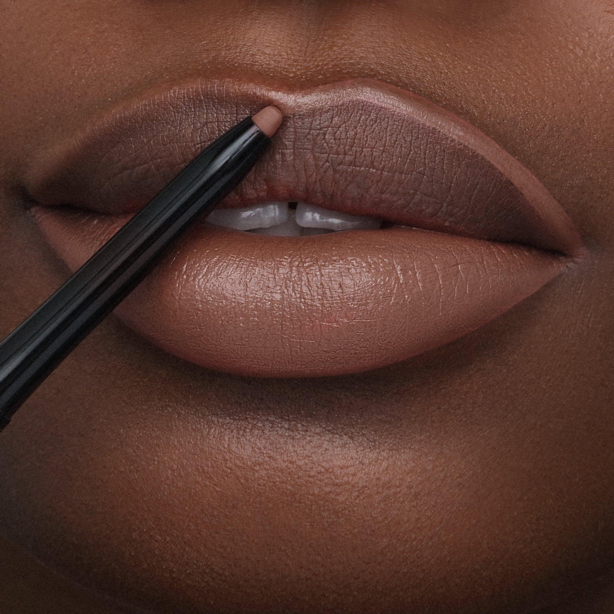 Trendsetter | Soft Mocha 90s Lip Contour